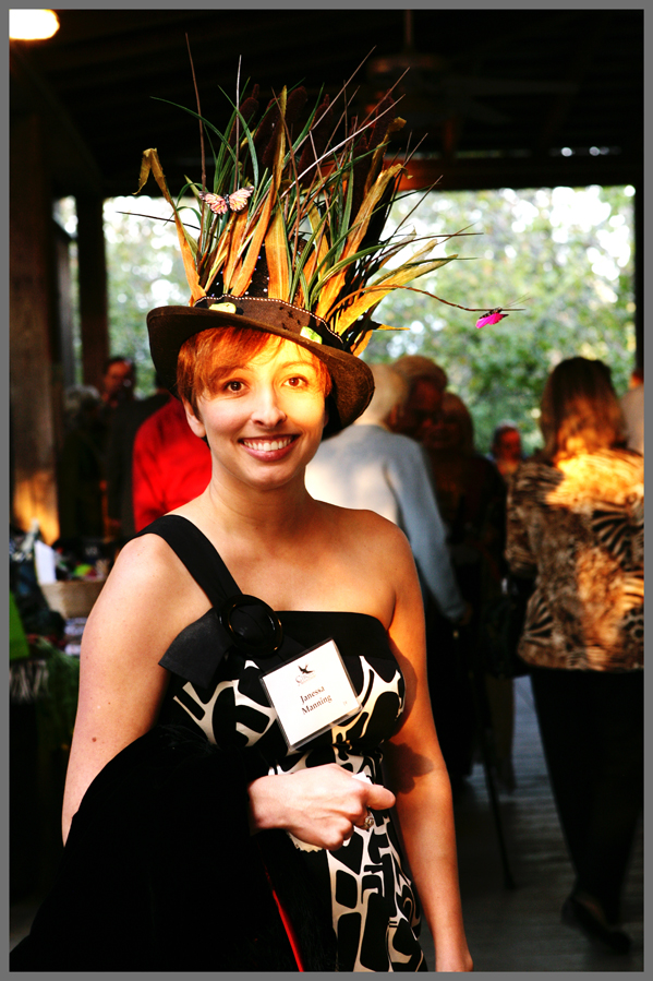cibolo nature center gala guest with hat